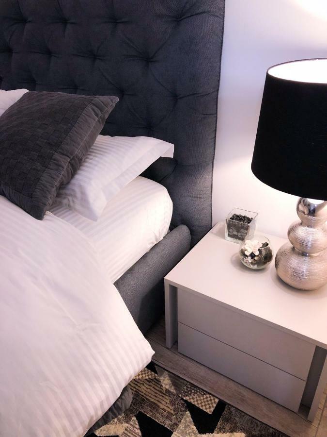 Paradise Luxury Apartments Σιρμιόνε Εξωτερικό φωτογραφία