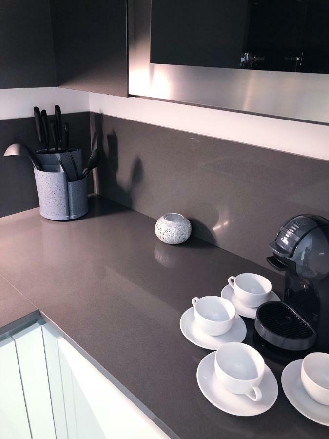 Paradise Luxury Apartments Σιρμιόνε Εξωτερικό φωτογραφία