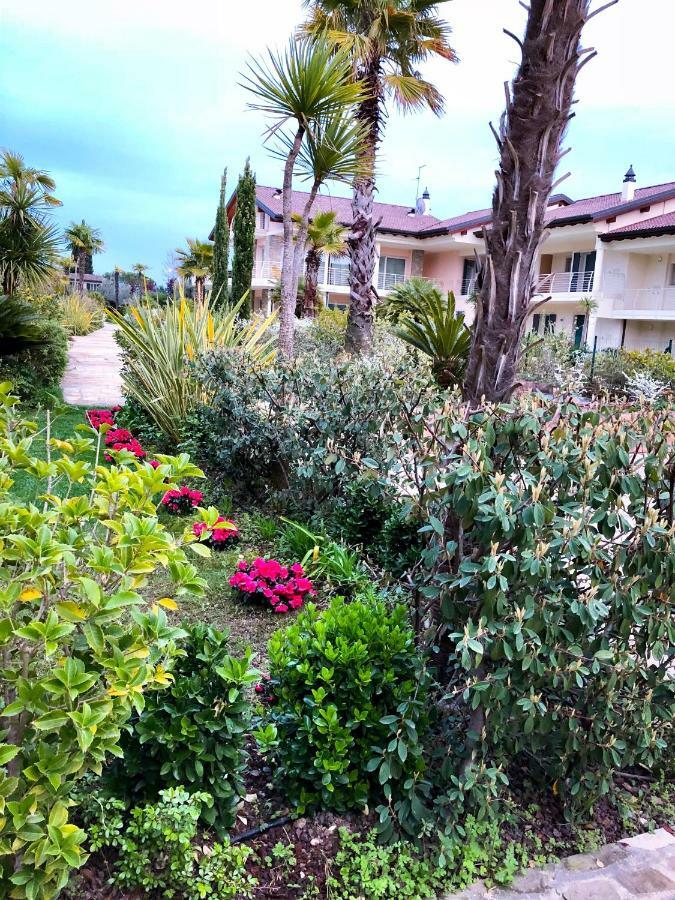 Paradise Luxury Apartments Σιρμιόνε Εξωτερικό φωτογραφία