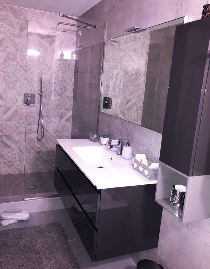 Paradise Luxury Apartments Σιρμιόνε Εξωτερικό φωτογραφία